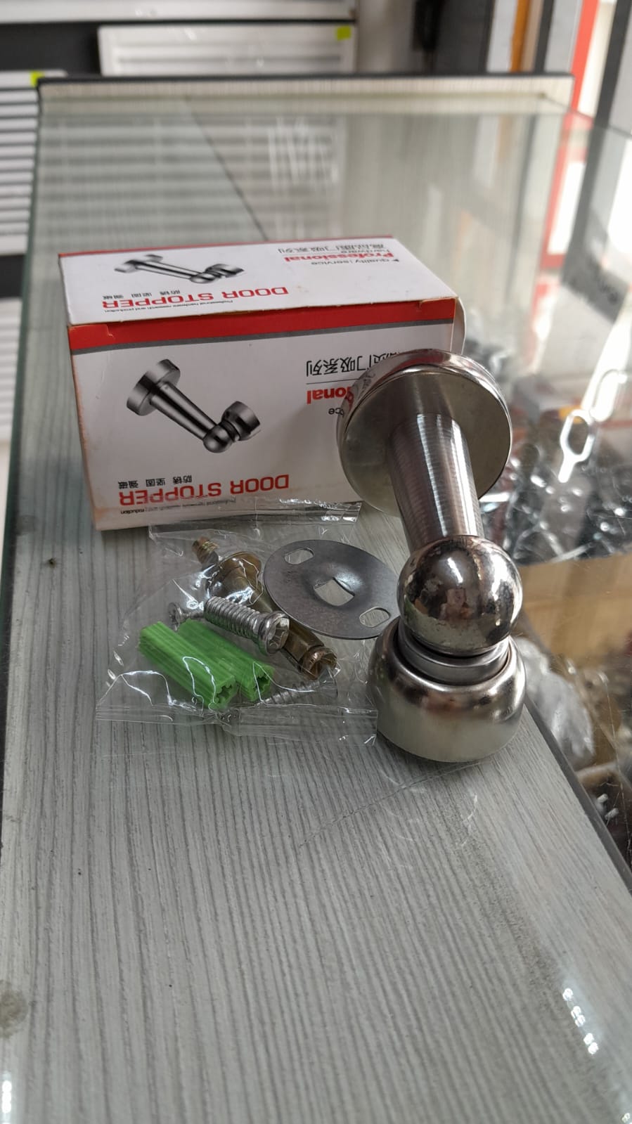 TOPE MAGNETICO PARA PUERTA X UND.
